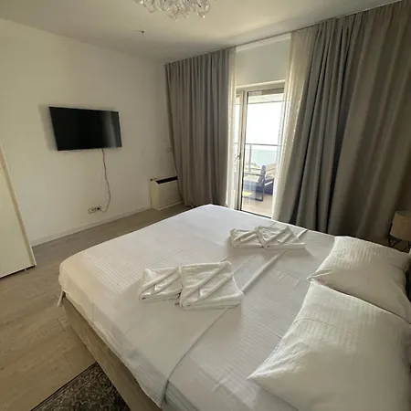 Apartment Harmonia Waterfront *