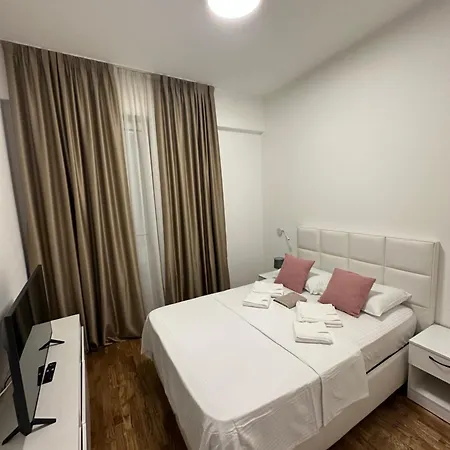 Harmonia Waterfront Apartment