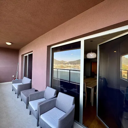 Harmonia Waterfront Apartment